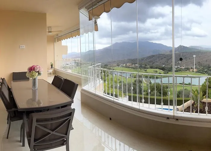Alhaurin Golf Premium Views 아파트 *